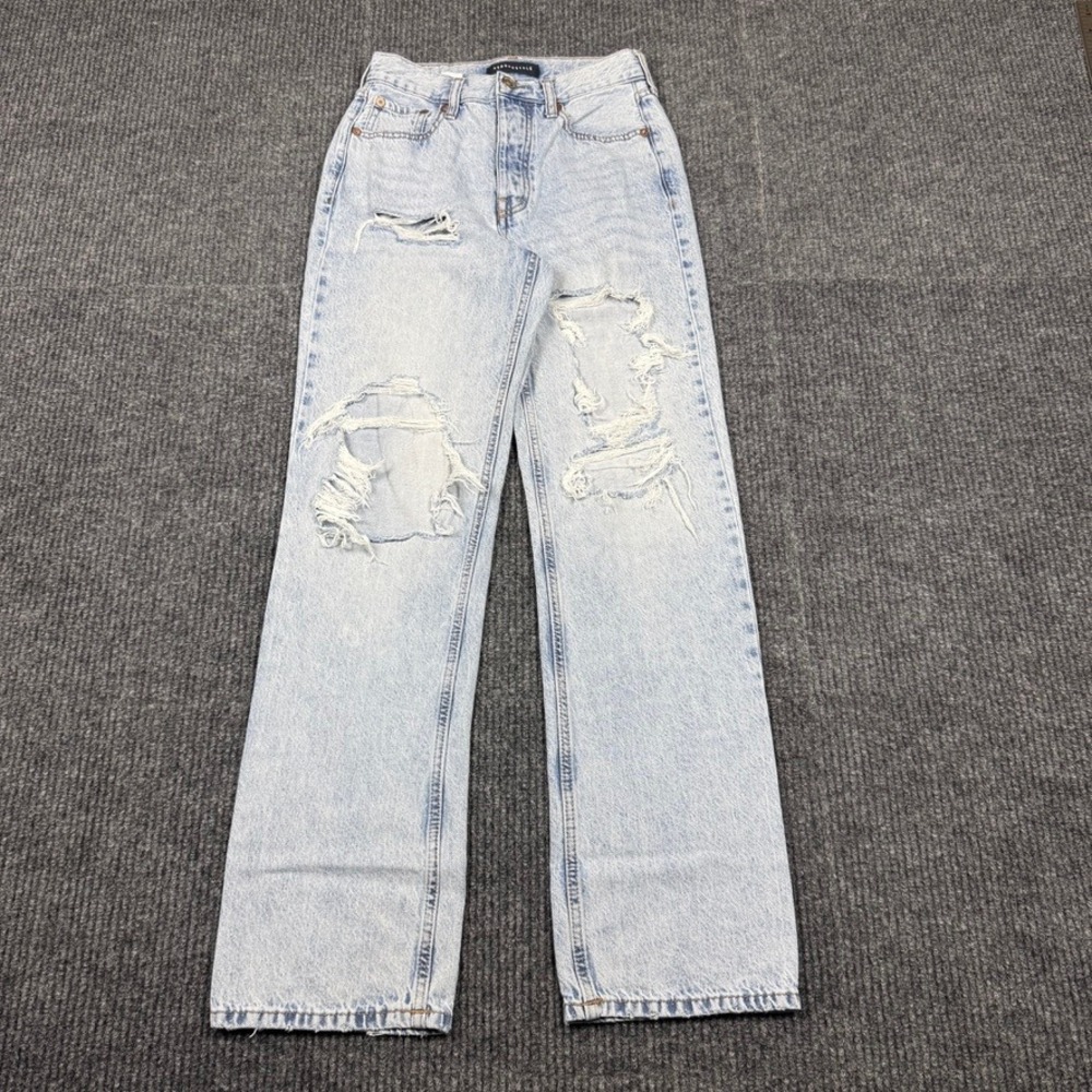 Aeropostale 90s Baggy High Rise Distressed Light Wash Jeans Size 0 Reg 8107